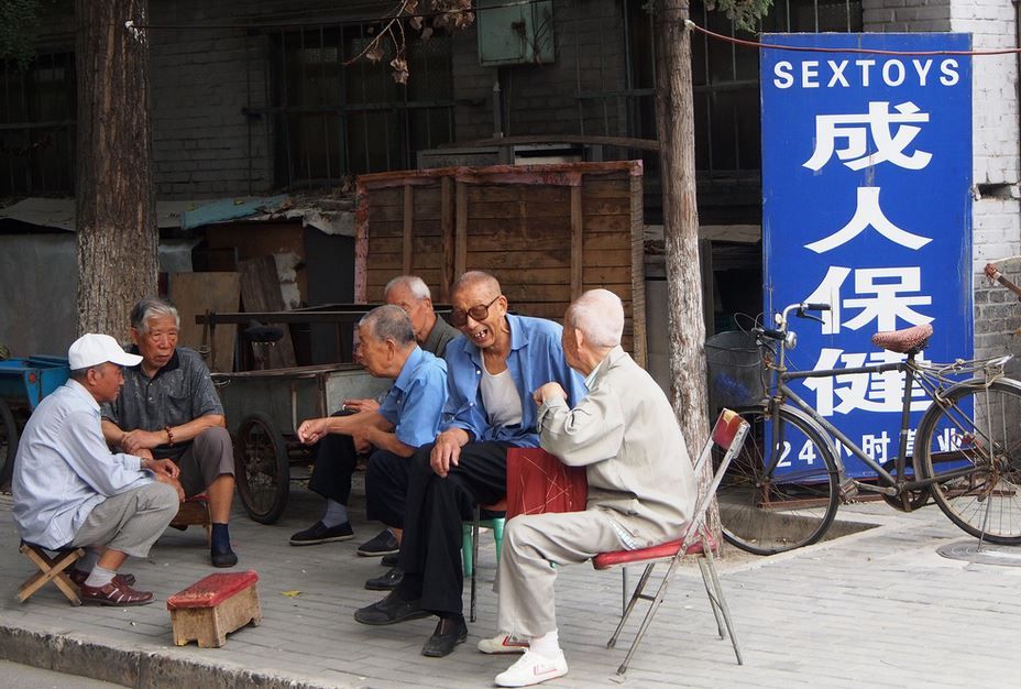 Dr. Ruth Says Couples Over 50 Need To Get Busy In The Morning