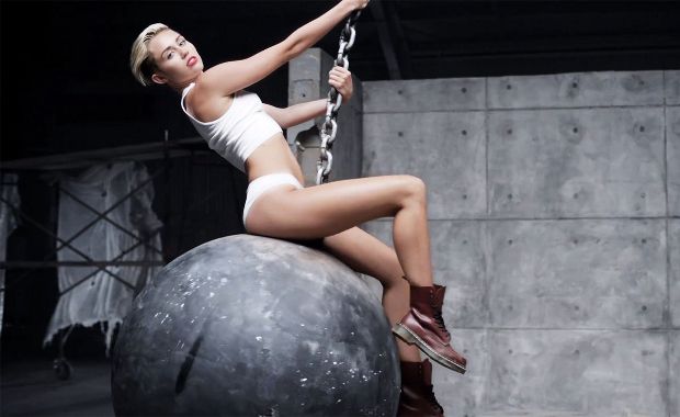 Miley Cyrus To Host The VMAs Like A ‘Wrecking Ball’