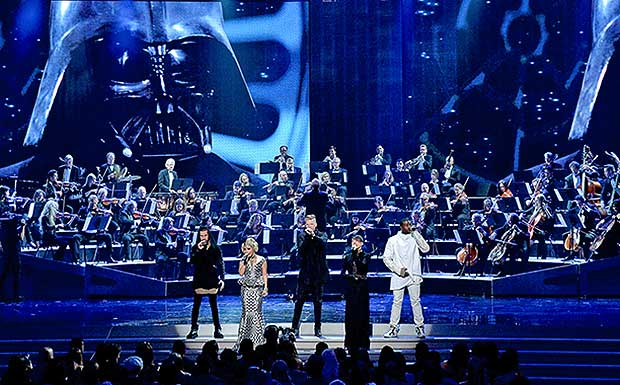 Pentatonix Sings Epic ‘Star Wars’ Tribute During AMAs