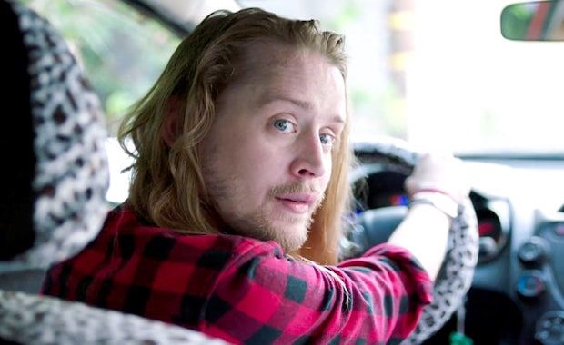 Macaulay Culkin Reprises Home Alone Character Reveals Kevin S Troubled Past Your Daily Dish