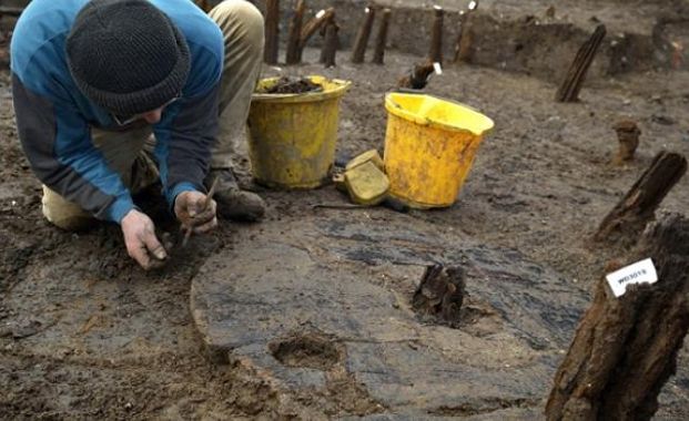 3,000-Year-Old Perfectly Preserved Wheel Discovered in England