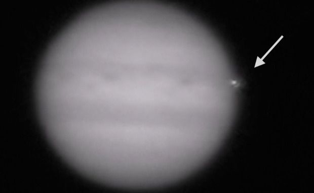 Two Amateur Astronomers Capture Mysterious Object Crashing Into Jupiter