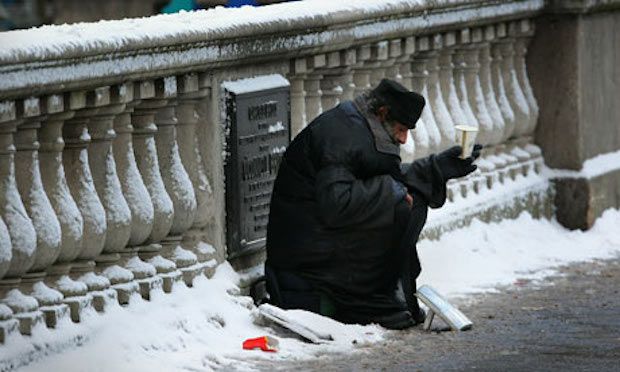 Formerly Homeless Man Repays Student’s Kindness by Donating $10K to School