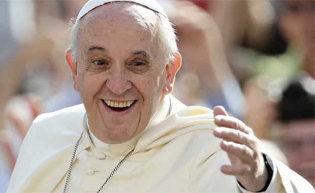 Pope Francis Urges Compassion, Openness for Divorced and Gay Catholics