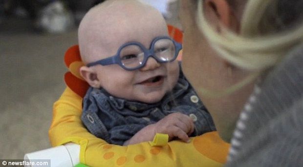 Baby Sees His Mother for the First Time in Adorable Video