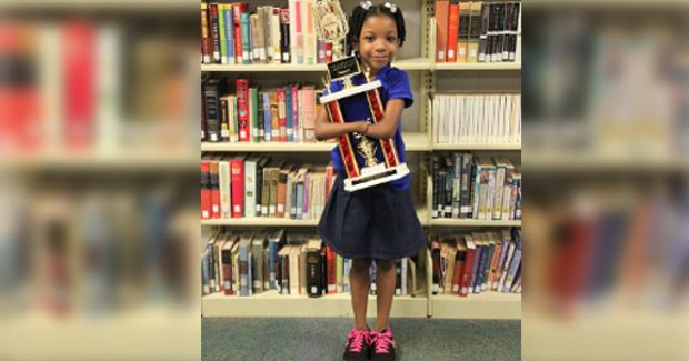 Girl Without Hands Wins Handwriting Competition