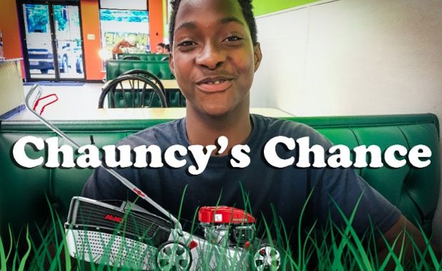 Teen Gets Way More Than He Bargained for After Offering to Help Carry Grocery Bags