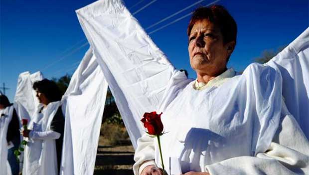 ‘Angels’ Guard Orlando Memorial Services From Westboro Baptist Church Protesters