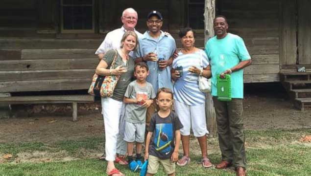 Slave Descendant Enjoys Remarkable Dinner With Man Whose Ancestors Once Owned His Family