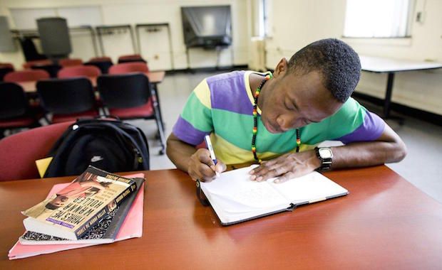 Former Homeless Man Helps Current Homeless Teens