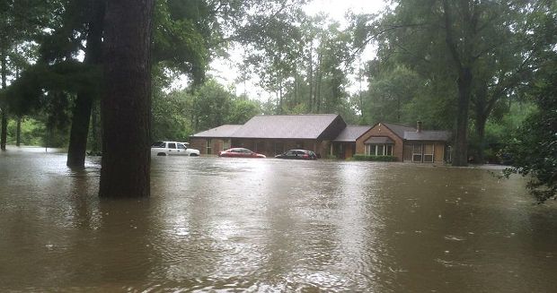 US Pastor, Who Believes Floods Are God’s Punishment Against Gays, Flees Flooded Home