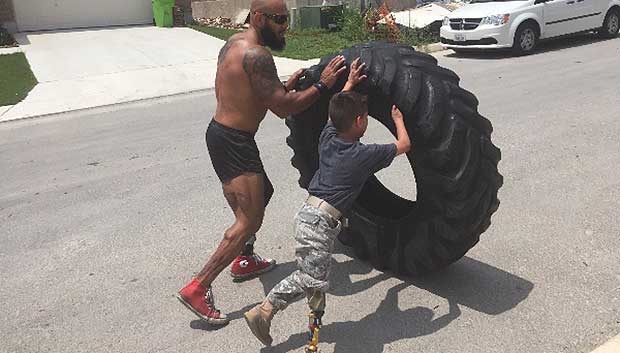 Disabled Vet Visits Child Who Lost His Leg to Show Him Nothing Has to Hold Him Back