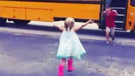 Adorable Girl Greets Big Brother With Big Hugs After School Every Day
