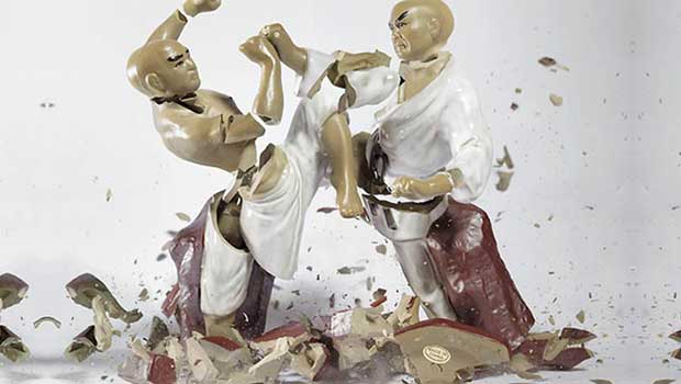 Porcelain Martial Arts Sculptures Come Alive in Explosive Exhibit