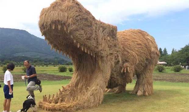 Annual Straw Art Festival in Japan Has to Be Seen to Be Believed