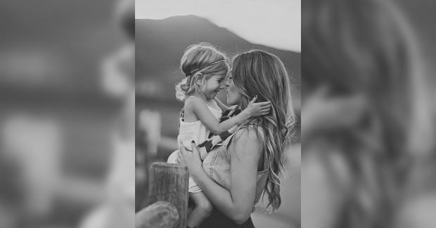 Woman’s Honest Photo Inspires Us All to Be Less Self-Conscious