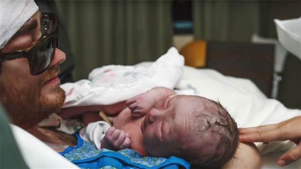 Hospital Staff, Charitable Photographer Help Cancer Patient Be There for the Birth of His Son