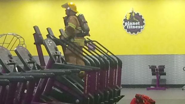 Firefighter Climbs 110 Flights of Stairs at Gym to Honor Fallen 9/11 Firefighters