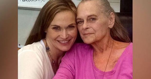 Choir Teacher Dies Minutes After Students Sing to Her