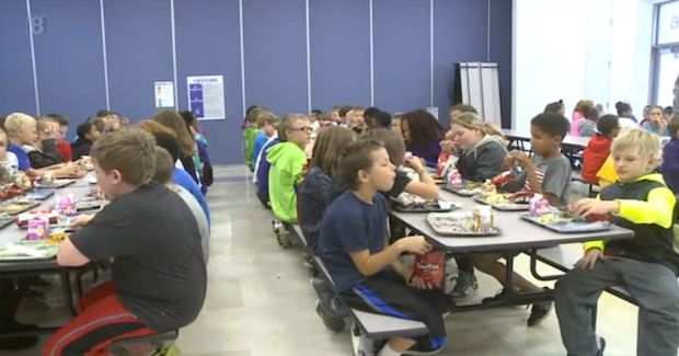 Kind Hotel Owner Goes Out of His Way to Pay Overdue Lunch Fee at His Alma Mater