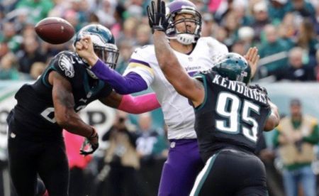 NFL Week 7: Vikings Suffer First Loss; ‘SNF’ Ends in Tie; Ajayi Powers Dolphins Over Bills