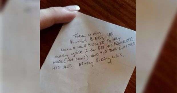 Waitress Gets 130 Percent Tip on a $30 Bill, Then She Reads the Note Left Behind