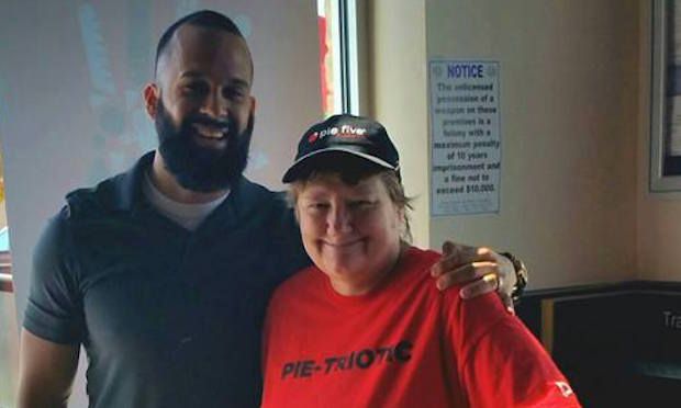 Hard-Working Woman No Longer Has to Walk to Work Thanks to This Kind Man