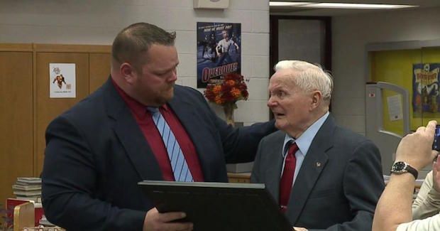 WWII Veteran Finally Gets His HS Diploma 70 Years After Dropping Out to Fight in War