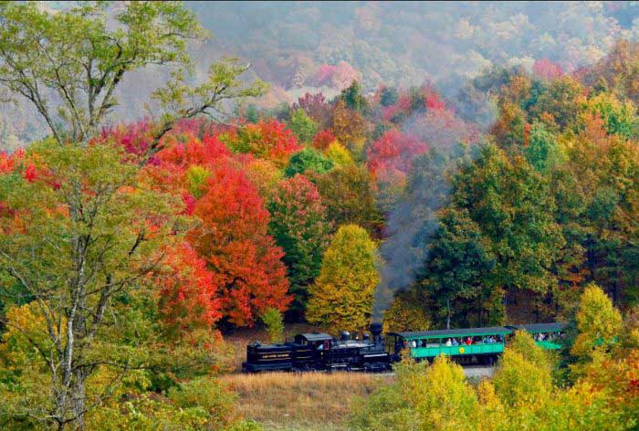 West Virginia Train Ride: Haunted Trail Spooks Riders