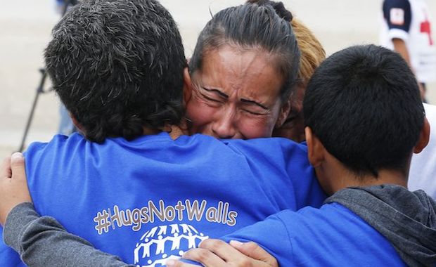Watch What Happens When the United States and Mexican Borders Open for Just 3 Minutes