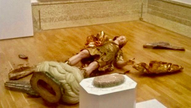 When Selfies Go Wrong: Museumgoer Knocks Over 18th Century Sculpture Trying to Take the Perfect Picture