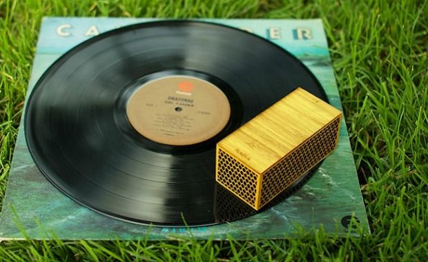 This Portable Bluetooth Record Player Needs Your Funds to Play