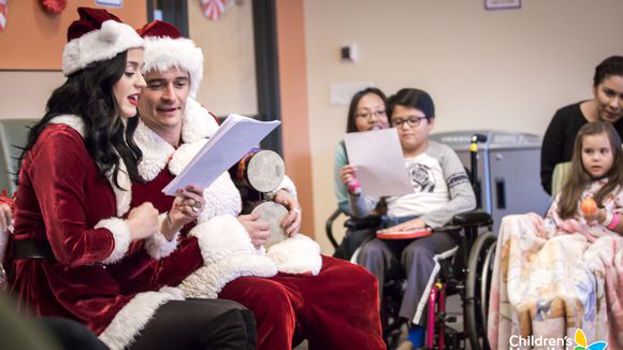 Katy Perry and Orlando Bloom Visit Children’s Hospital Together