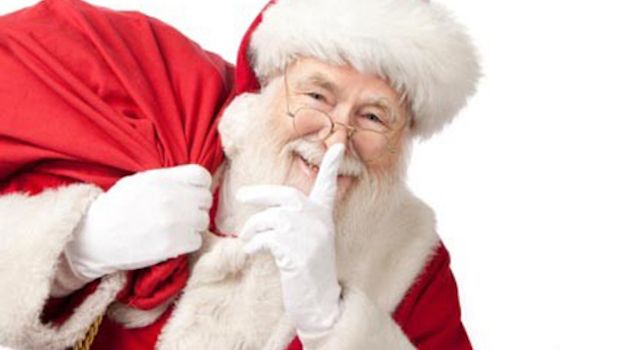This Mom Found a Creative and Non-Traumatizing Way to Address the ‘Santa Question’ for Kids