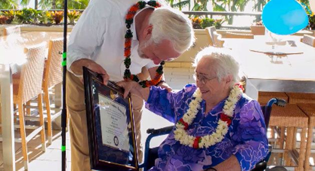 94-Year-Old Hawaiian Woman Finally Gets Bachelor’s Degree — and a 4.0 GPA