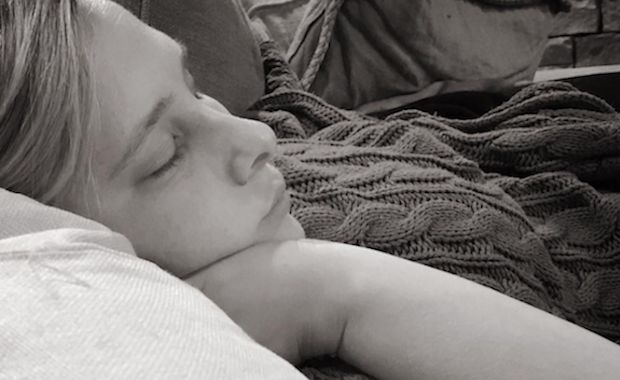 Husband Pens Heart-Wrenching Tribute to His Wife Who Will Give Birth to a Baby Without a Brain