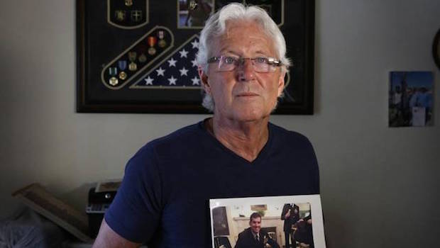 Father of Late Navy Seal Refused Trump Meeting, Calls on Government for Investigation