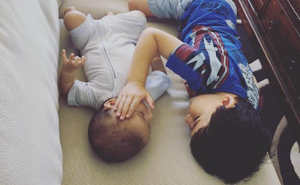 Mother Captures Precious Moment When Her Toddler Son Gives an Inspiring Message to His Cancer Ridden Brother