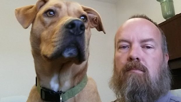 It Took Just One Sniff for This Dog to Remember His Owner