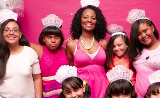 Once Homeless Salon Owner Makes it Her Mission to Give Back With Free Makeovers