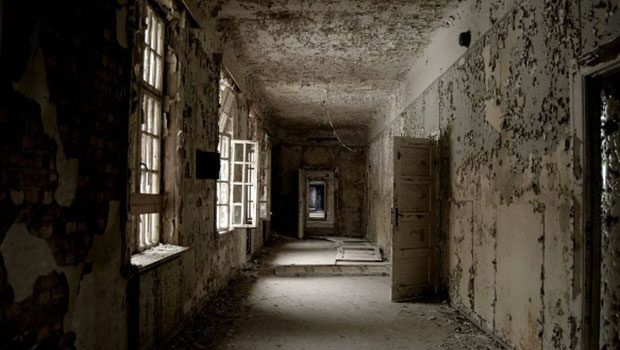 Edinburgh Manor: Abandoned Insane Asylum Will Haunt Your Dreams