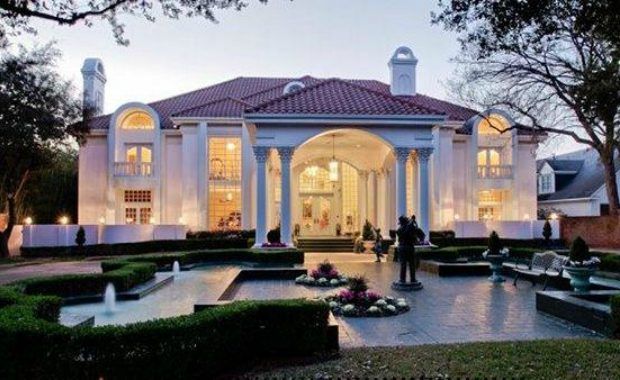Mary Kay's mansion