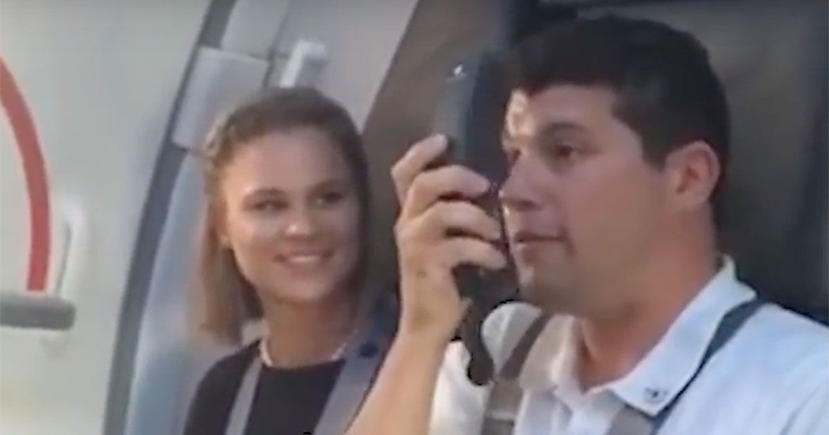 Flight Attendant Impersonates Looney Tunes Watch the Amazing Video!