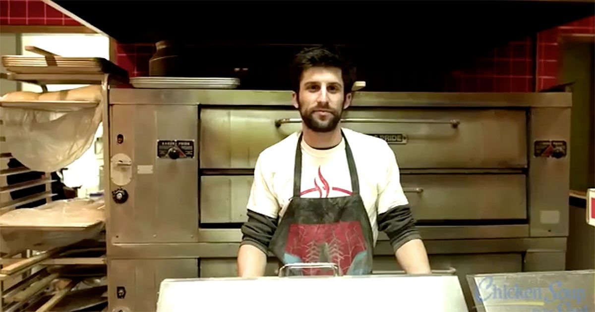 A Pizzeria in Philadelphia Is Paying It Forward and Feeding the Homeless