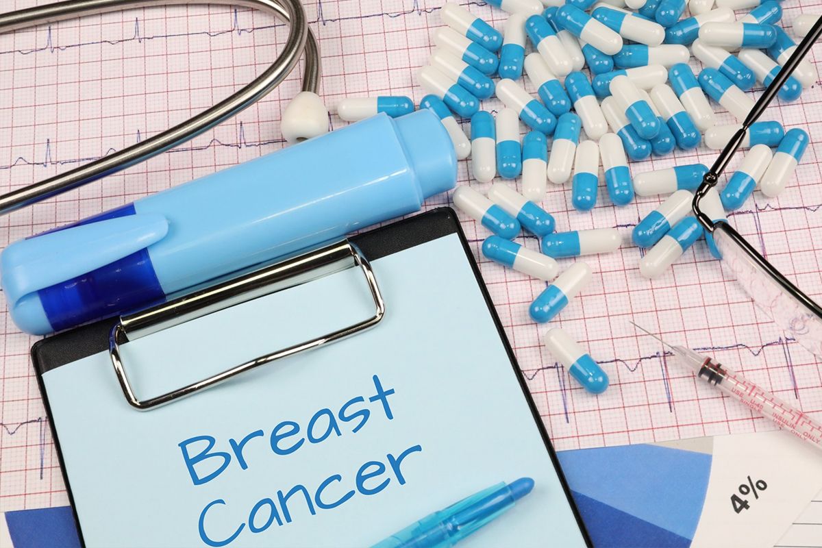 11 Signs of Breast Cancer