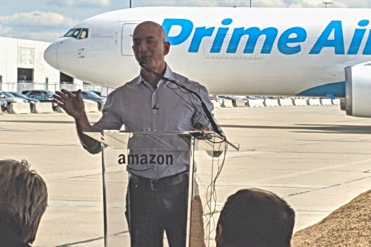 Inside the Luxurious World of Celebrity Jets & Planes: 21 Superstar Flying Machines