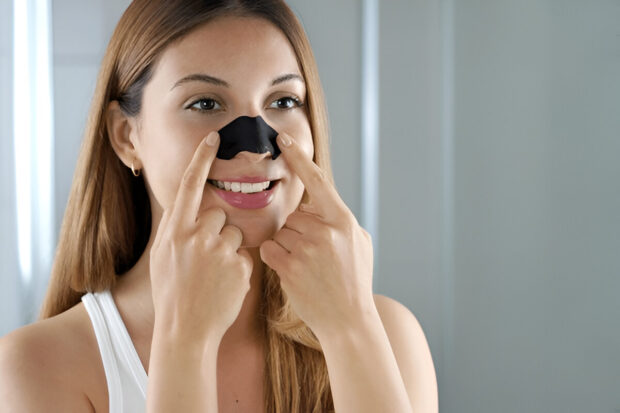 unclog pores- with pore strips